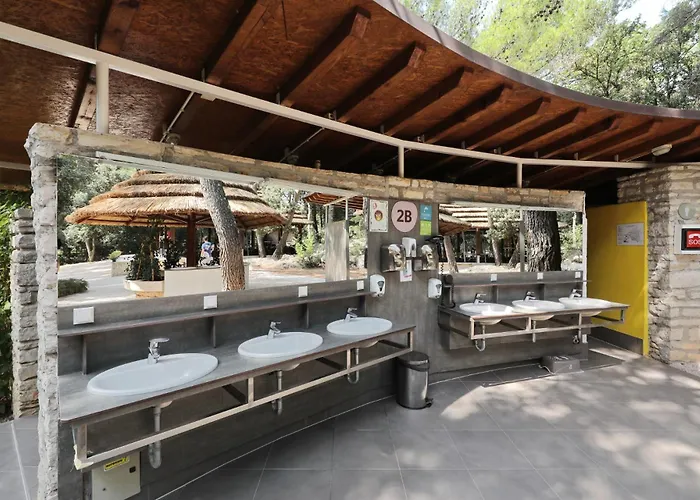 Pine Beach Bungalows All Inclusive Pakoštane