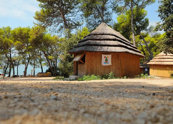 Pine Beach Bungalows All Inclusive פארק נופש 3*