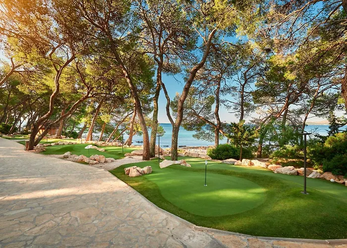 פארק נופש Pine Beach Bungalows All Inclusive פאקוסטאן