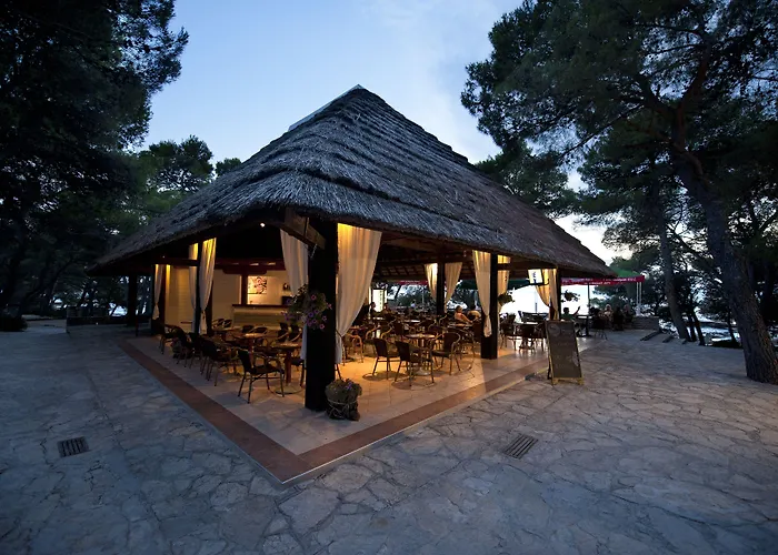 Pine Beach Bungalows All Inclusive 3* פאקוסטאן