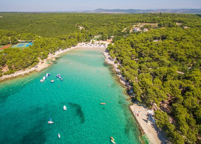 Pine Beach Bungalows All Inclusive Vakantiepark Pakoštane