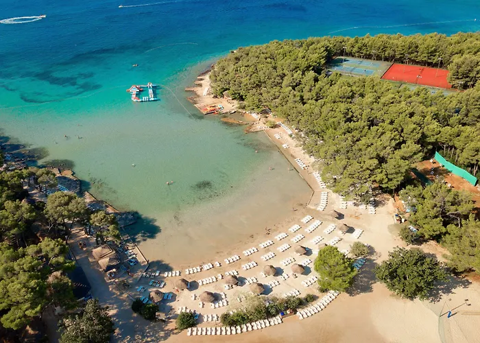 Pine Beach Bungalows All Inclusive Vakantiepark Pakoštane