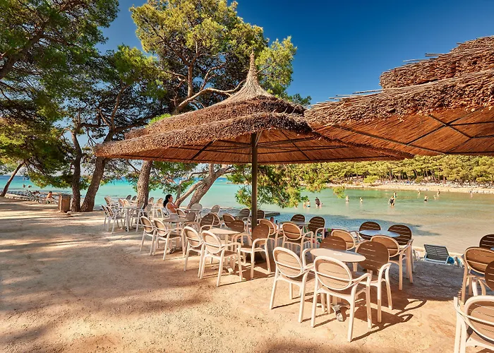 Pine Beach Bungalows All Inclusive פאקוסטאן