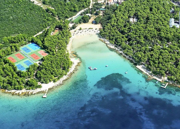 Pine Beach Bungalows All Inclusive פאקוסטאן