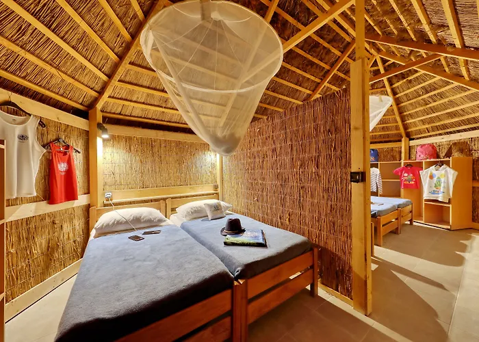 Pine Beach Bungalows All Inclusive Vakantiepark Pakoštane