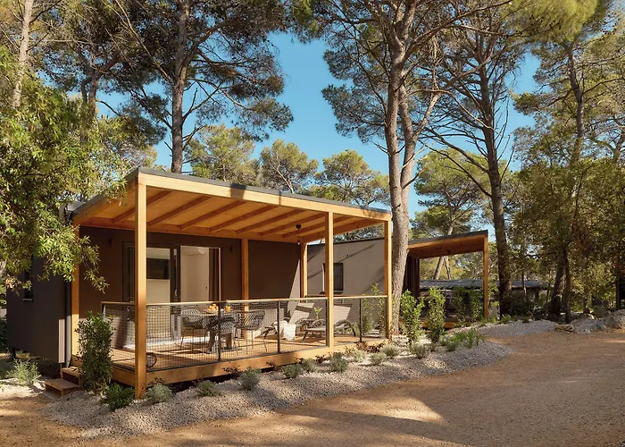 פארק נופש Pine Beach Bungalows All Inclusive