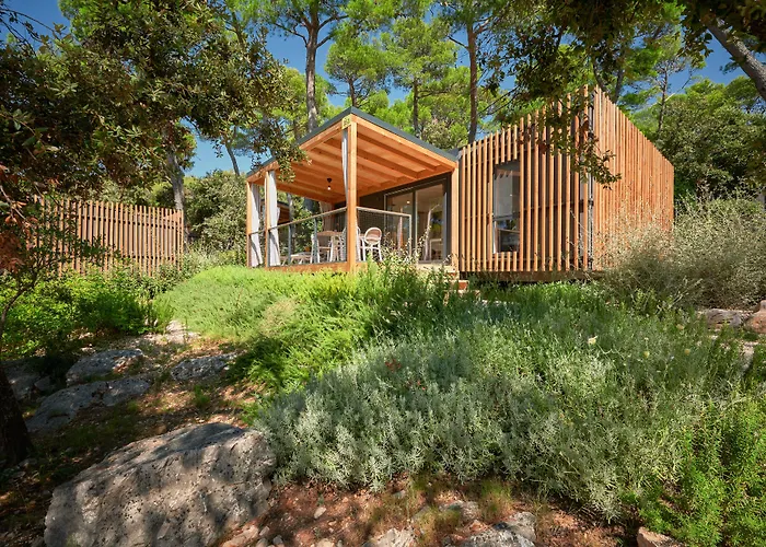 Pine Beach Bungalows All Inclusive Vakantiepark Pakoštane