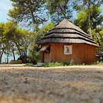 Pine منتزه العطل 3*