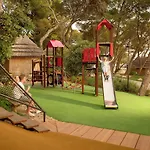 Pine 3* باكوشتاني