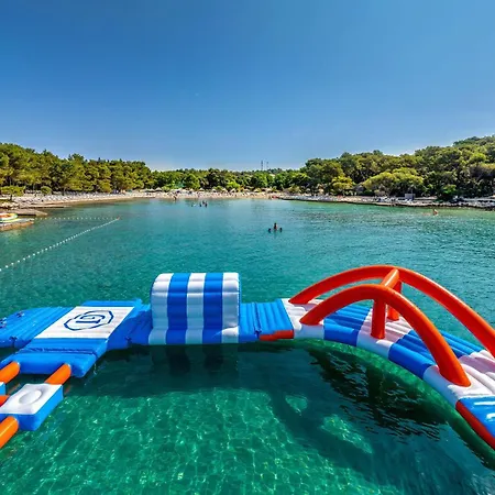 Parco vacanze Pine - Light