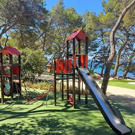 홀리데이파크 Pine 파코스탄