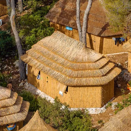 Aldeamento Turístico Pine 3*