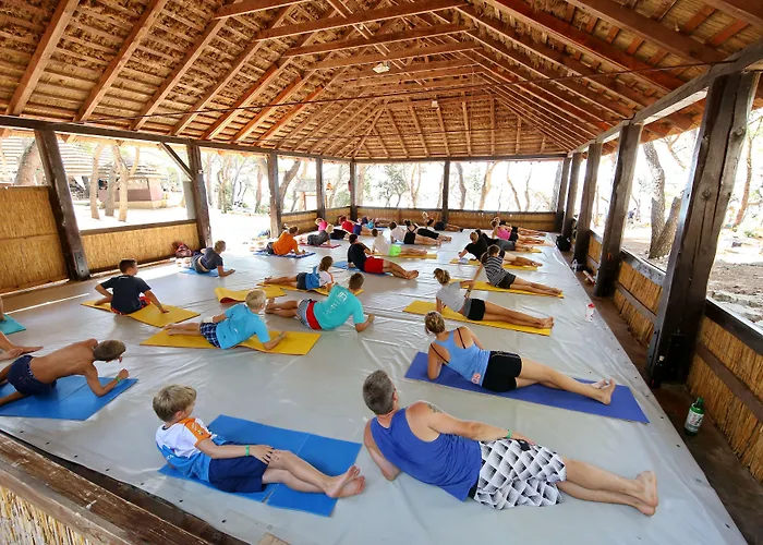 Pine Beach Pakostane - All Inclusive light